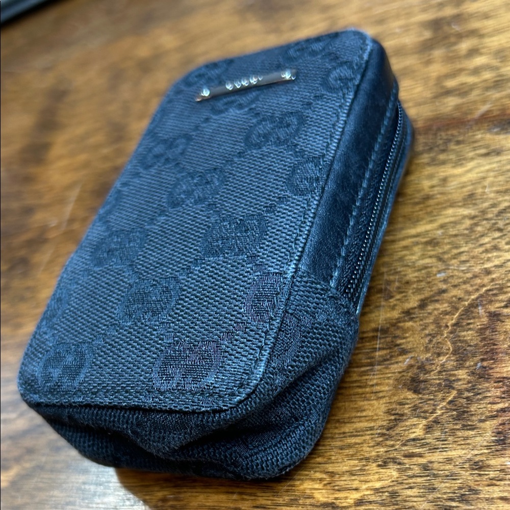 Gucci Authentic Case - Picture 3 of 16